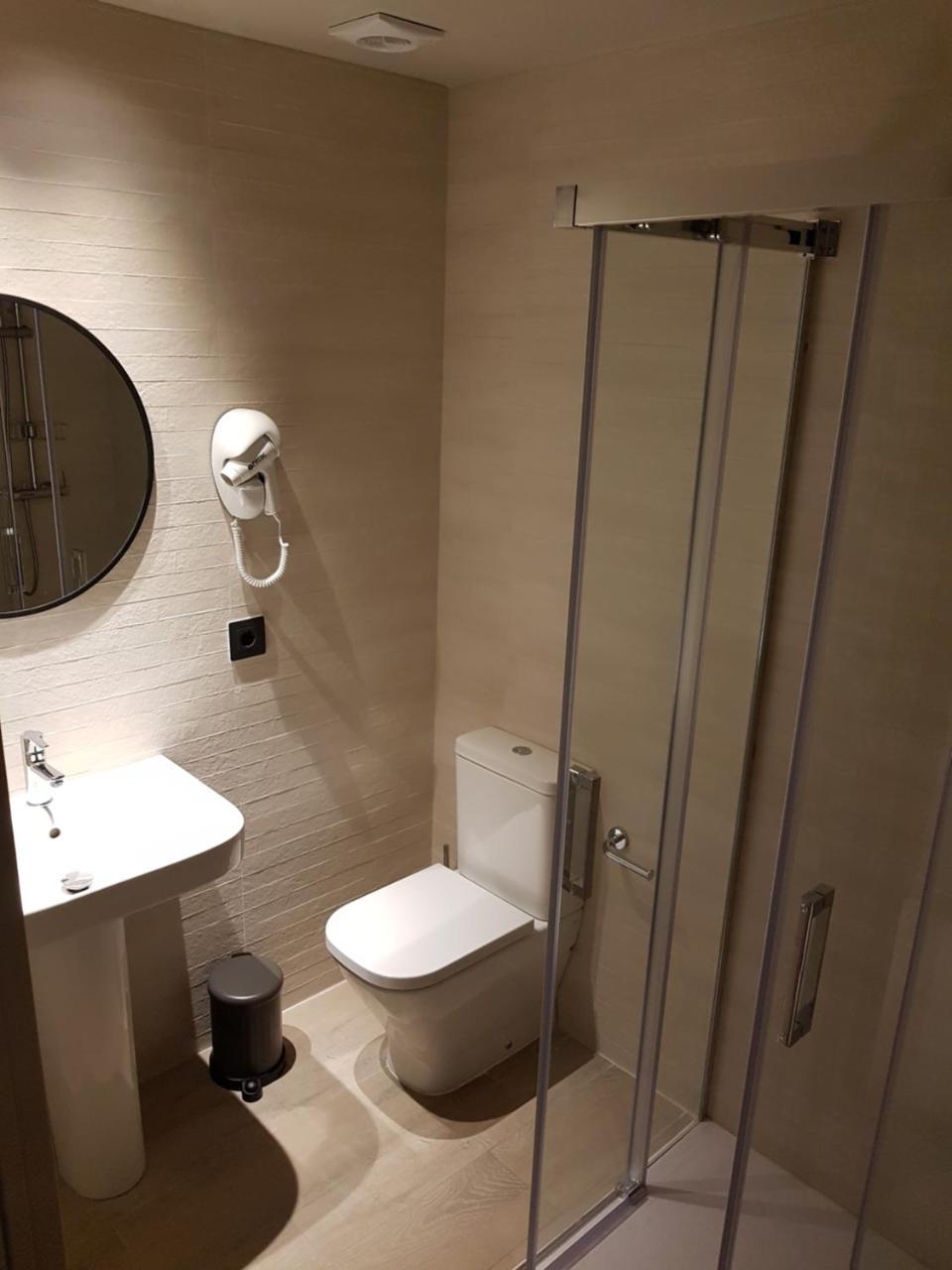 Hotel Torrent